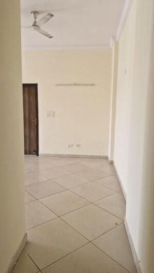 2.5 BHK Apartment For Rent in Skytech Matrott, Sector 76