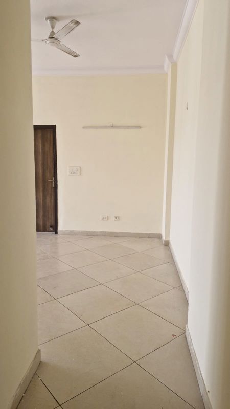 2.5 BHK + Study Room Apartment For Rent in Skytech Matrott