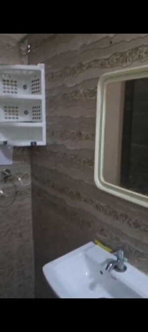 Parking in 2 BHK Builder Floor at Palam Vihar Extension – for Rent