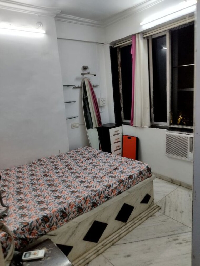 Bedroom, vile parle west 1.5 Bedroom 550 Sq.Ft. Apartment In Vile Parle West Mumbai 10396358