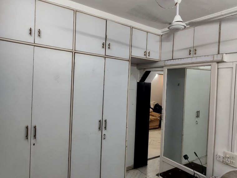 undefined, vile parle west 1.5 Bedroom 550 Sq.Ft. Apartment In Vile Parle West Mumbai 10396358