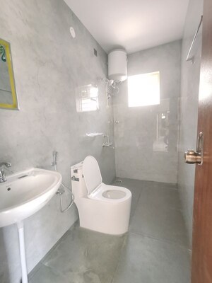 Bathroom in 2 BHK Apartment at Reliable Layout – for Rent