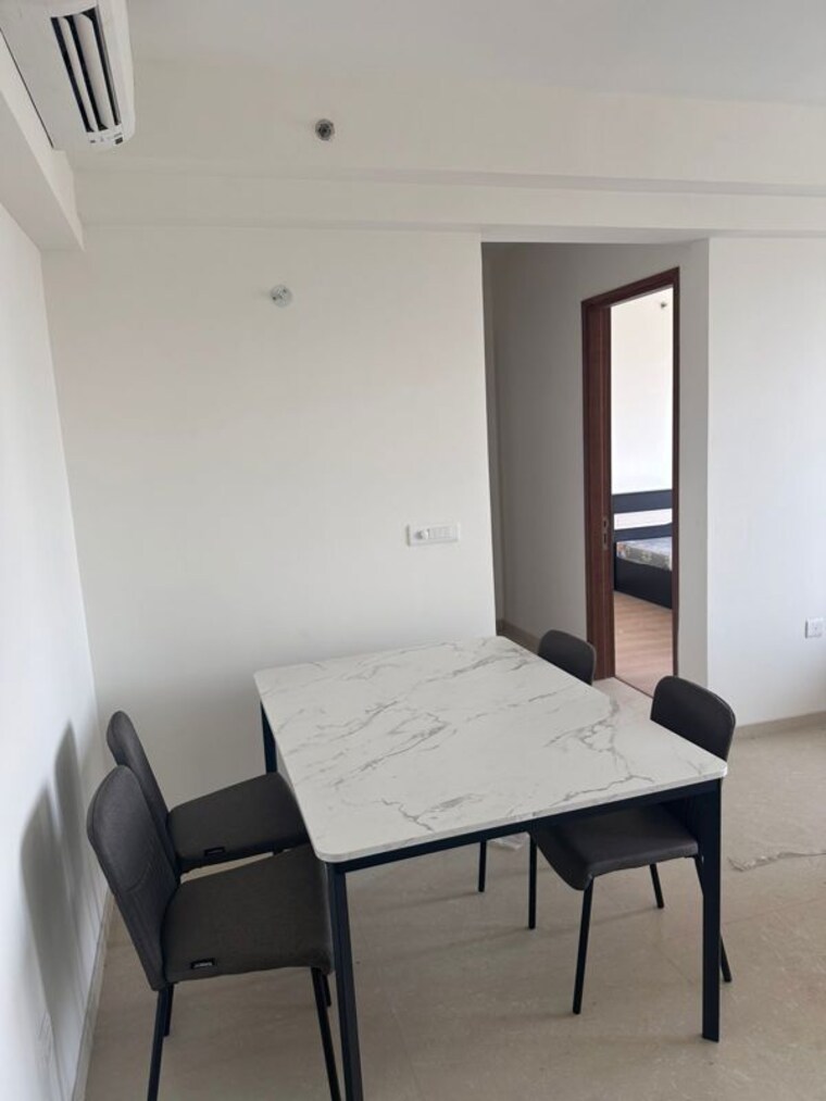 Common Area, godrej-woods-evergreen 2 Bedroom 1259 Sq.Ft. Apartment In Sector 43 Noida 10396412