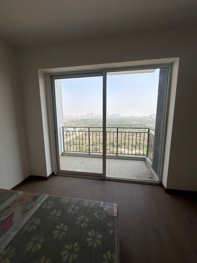 Room, godrej-woods-evergreen 2 Bedroom 1259 Sq.Ft. Apartment In Sector 43 Noida 10396412