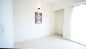 Room in 2 BHK Apartment at Arihant Abode, Sector 10 Greater Noida – for Sale