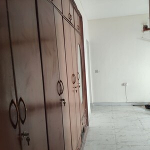 Building Lobby in 2 BHK Apartment at DLF The Carlton Estate, Dlf Phase V – for Rent