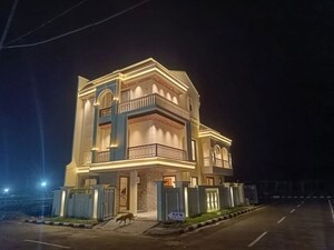 6+ BHK Villa – Exterior View View at Maulviganj - for Sale