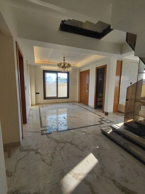 Kitchen in 6+ BHK Villa at Maulviganj – for Sale