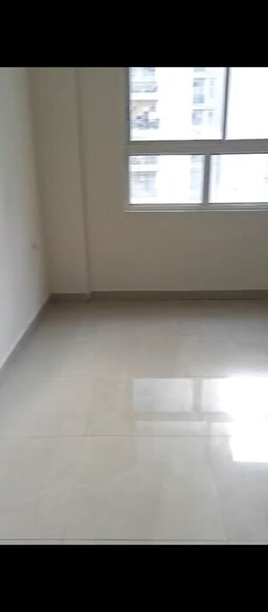 Room in 4 BHK Apartment at Assotech Windsor Court, Sector 78 – for Rent