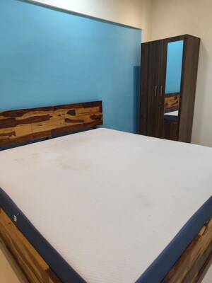 Bedroom in 2 BHK Apartment at Riddhi Garden, Malad East – for Rent