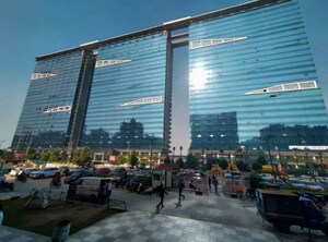  Office Space in IT/SEZ For Sale in Bhutani Alphathum Commercial, Sector 90