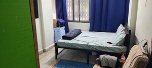 Bedroom in 2 BHK Apartment at Kiran Towers, Malad West – for Rent