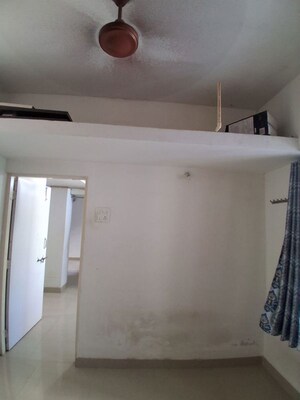 1 BHK Apartment For Rent in Unnat Nagar 43-44, Goregaon West