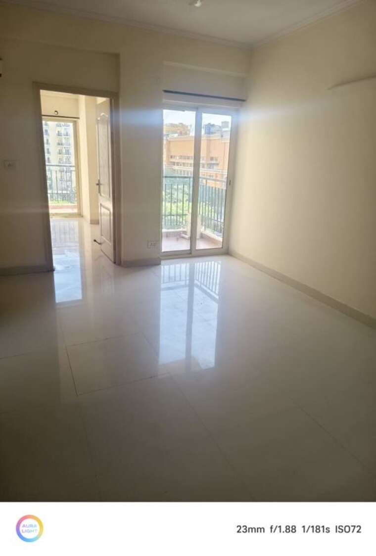 Room, maxblis-grand-kingston 1 Bedroom 675 Sq.Ft. Apartment In Sector 75 Noida 10396717