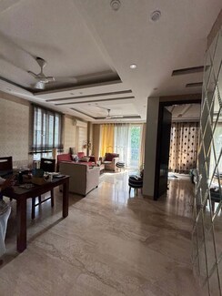3 BHK Builder Floor For Rent in Chittaranjan Park
