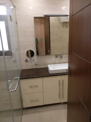 Kitchen in 4 BHK Independent House at Sector 50 – for Rent