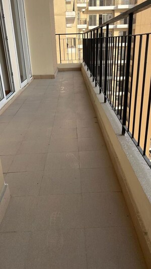 Balcony in 3 BHK Apartment at Amrapali Silicon City, Sector 76 – for Rent