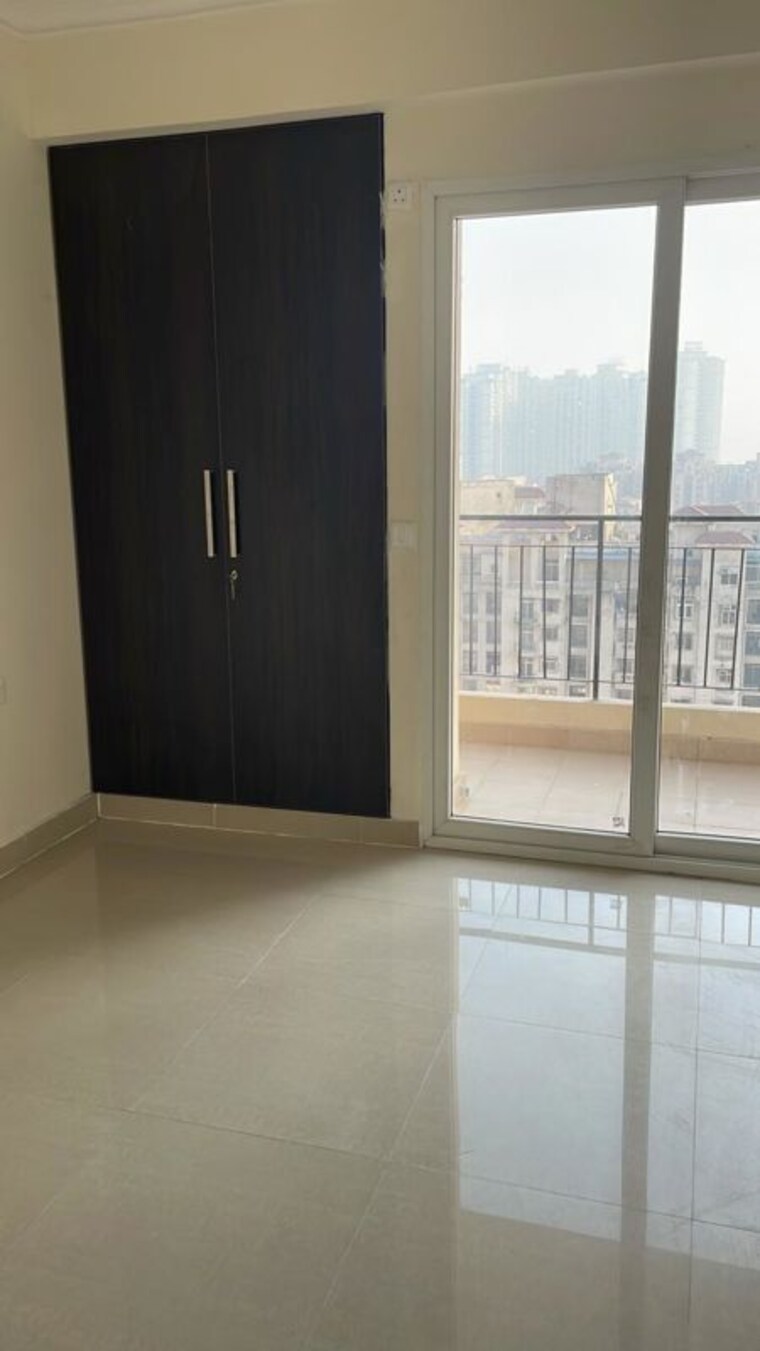 Room, amrapali-silicon-city 3 Bedroom 1835 Sq.Ft. Apartment In Sector 76 Noida 10396725
