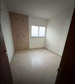 Room in 3 BHK Apartment at Malwa Escon Primera, International Airport Road – for Rent