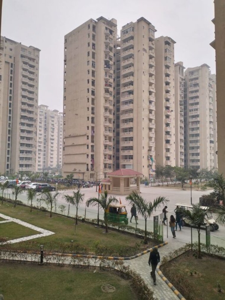Exterior View, amrapali-silicon-city 3 Bedroom 1545 Sq.Ft. Apartment In Sector 76 Noida 10396739
