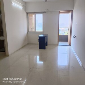 Room in 1.5 BHK Apartment at Prithvi Proximus, Hadapsar – for Rent
