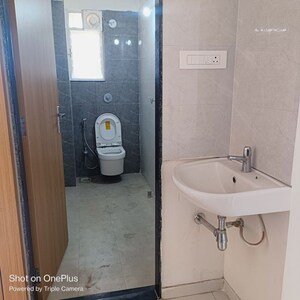 Bathroom in 1.5 BHK Apartment at Prithvi Proximus, Hadapsar – for Rent
