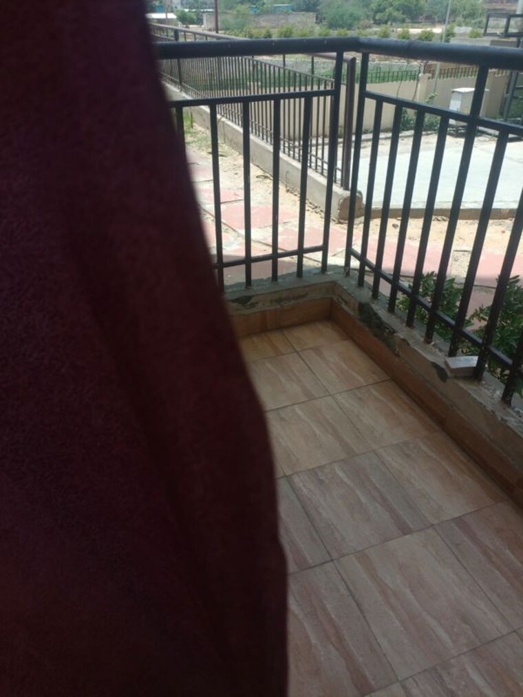Balcony, amrapali-kingswood 3 Bedroom 1115 Sq.Ft. Apartment In Sector 4 Greater Noida Greater Noida 10396756