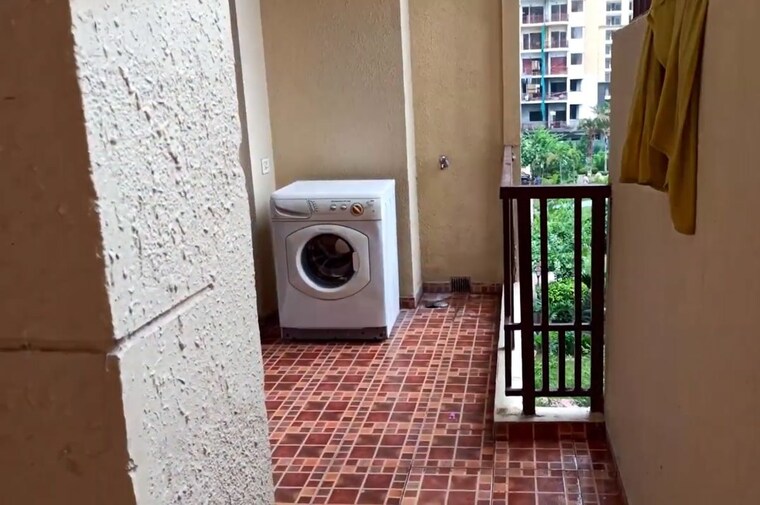 Balcony, dasnac-the-jewel 3 Bedroom 1660 Sq.Ft. Apartment In Sector 75 Noida 10396741