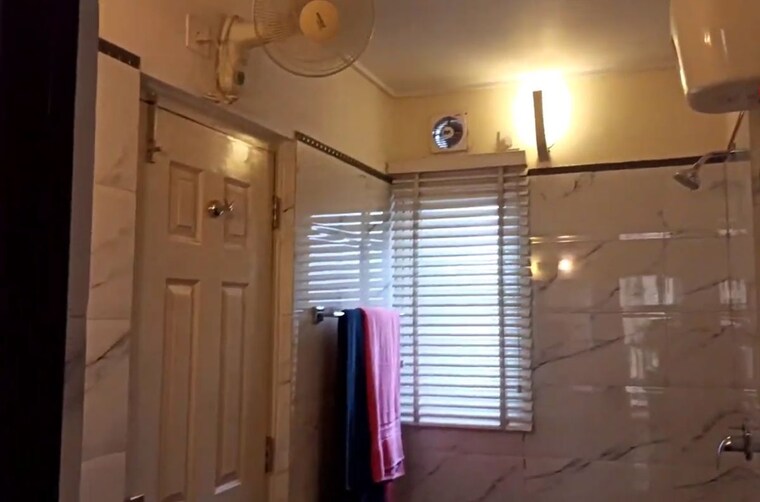 Bathroom, dasnac-the-jewel 3 Bedroom 1660 Sq.Ft. Apartment In Sector 75 Noida 10396741
