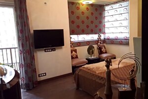  3 BHK Apartment at Dasnac The Jewel, Sector 75 – for Sale