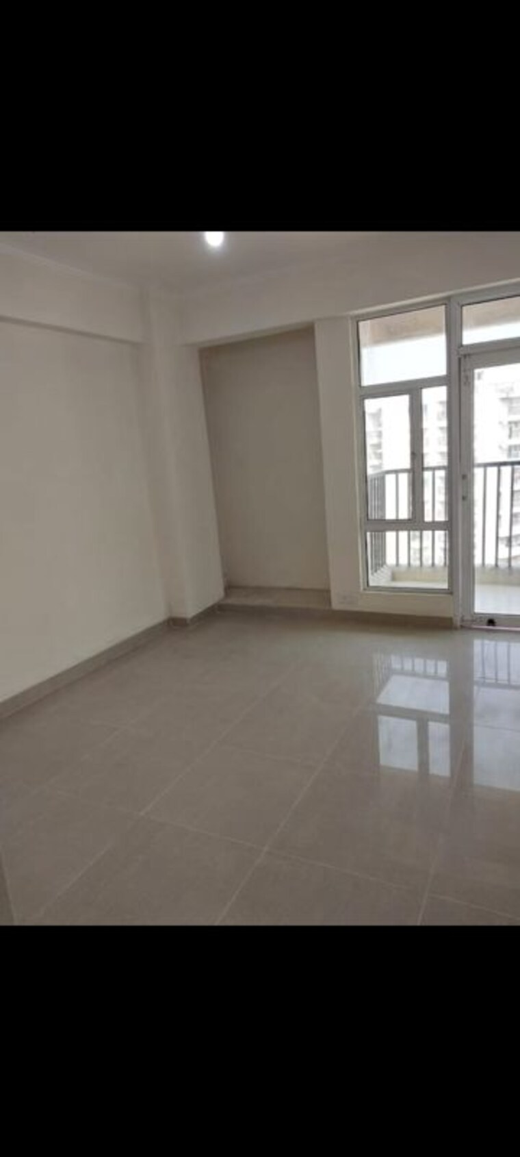 Room, gaur-city-2-11th-avenue 4 Bedroom 1880 Sq.Ft. Apartment In Sector 16c Greater Noida Greater Noida 10396805