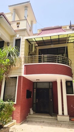 4 BHK + Pooja Room,Servant Room Villa For Rent in Ansal Florence Residency
