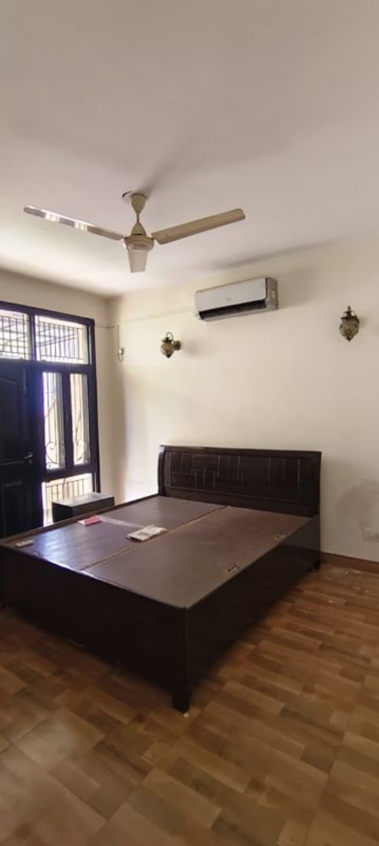 Living Room, ansal-florence-residency 4 Bedroom 300 Sq.Yd. Villa In Sector 57 Gurgaon 10396804