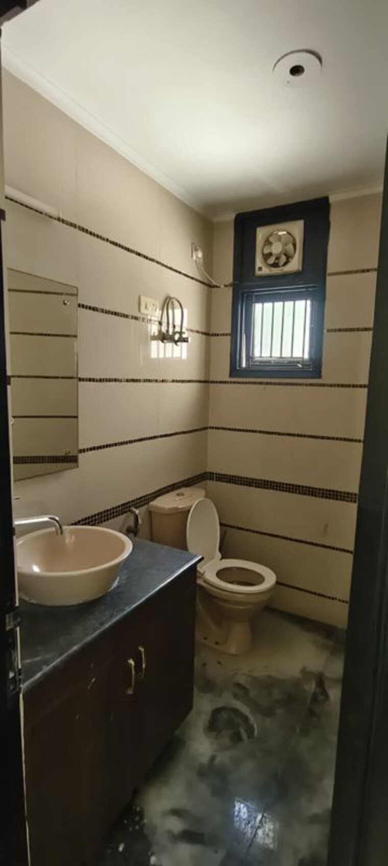 Bathroom, ansal-florence-residency 4 Bedroom 300 Sq.Yd. Villa In Sector 57 Gurgaon 10396804