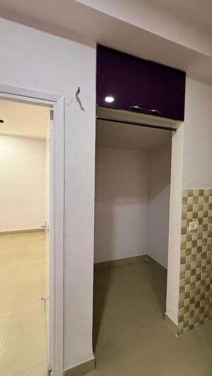 Furnished Amenities in 2.5 BHK Apartment at Gaur City 4th Avenue, Sector 4 Greater Noida – for Sale