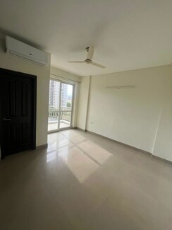 2 BHK + Servant Room Apartment For Rent in BPTP Mansions Park Prime