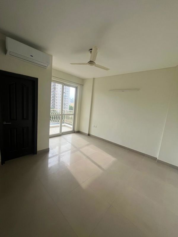 2 BHK + Servant Room Apartment For Rent in BPTP Mansions Park Prime