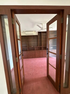 Room in 3 BHK Apartment at One Hiranandani Park Barrington, Ghodbunder Road – for Rent