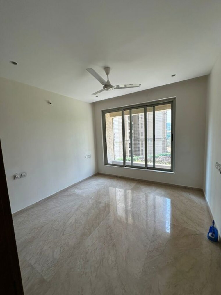 Master Bedroom, one-hiranandani-park-barrington 3 Bedroom 1335 Sq.Ft. Apartment In Ghodbunder Road Thane 10396862