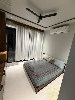 Bedroom in 3 BHK Builder Floor at Unitech Greenwood City Apartment, Sector 45 – for Rent