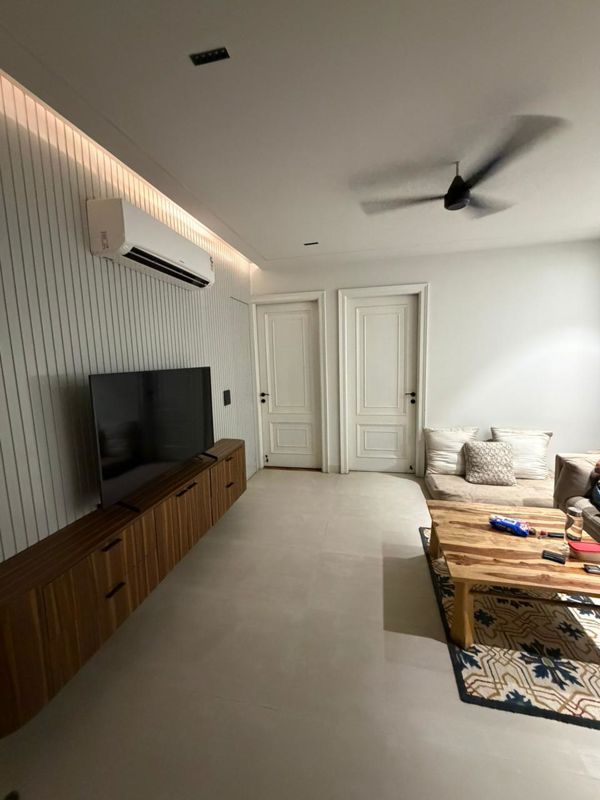 3 BHK 1900 Sq.Ft. Builder Floor in Unitech Greenwood City Apartment