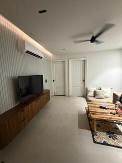 3 BHK Builder Floor For Rent in Unitech Greenwood City Apartment