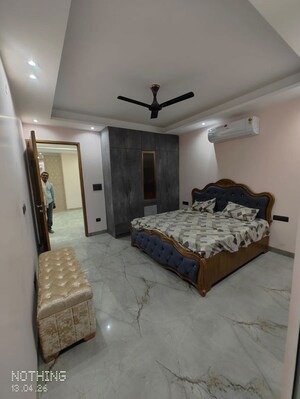 Living Room in 3 BHK Builder Floor at Sector 42 – for Rent