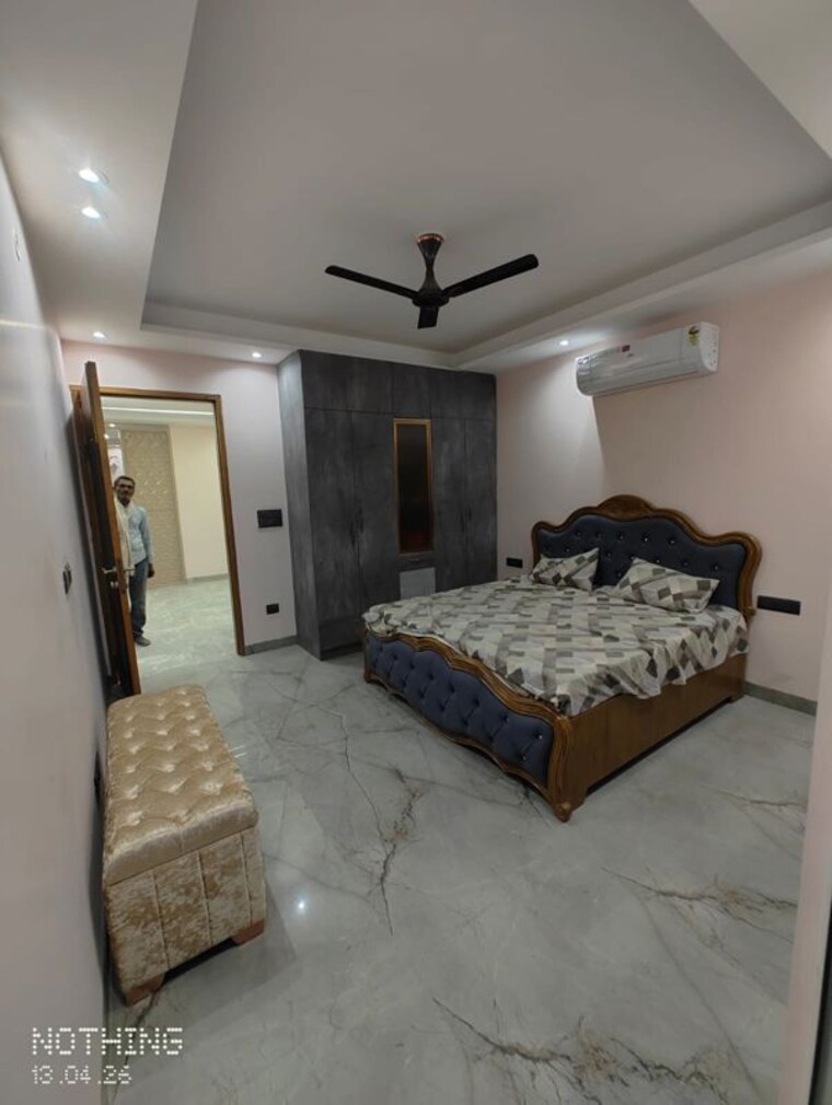 Living Room, sector 42 3 Bedroom 2000 Sq.Ft. Builder Floor In Sector 42 Gurgaon 10396878