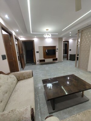 3 BHK Builder Floor For Rent in Sector 42