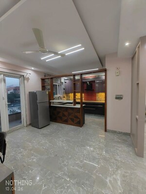 Living Room in 3 BHK Builder Floor at Sector 42 – for Rent