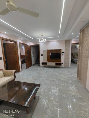 Living Room in 3 BHK Builder Floor at Sector 42 – for Rent