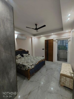 Bedroom in 3 BHK Builder Floor at Sector 42 – for Rent