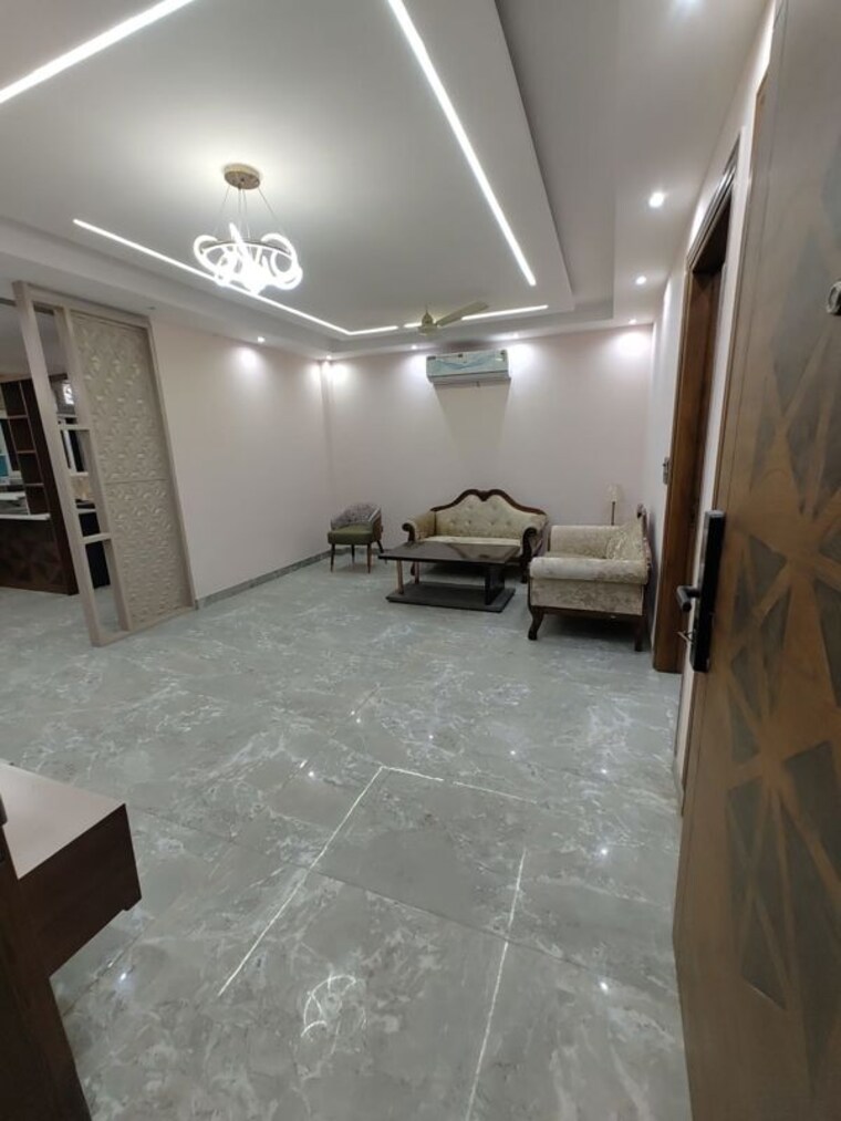 Team Area, sector 42 3 Bedroom 2000 Sq.Ft. Builder Floor In Sector 42 Gurgaon 10396878