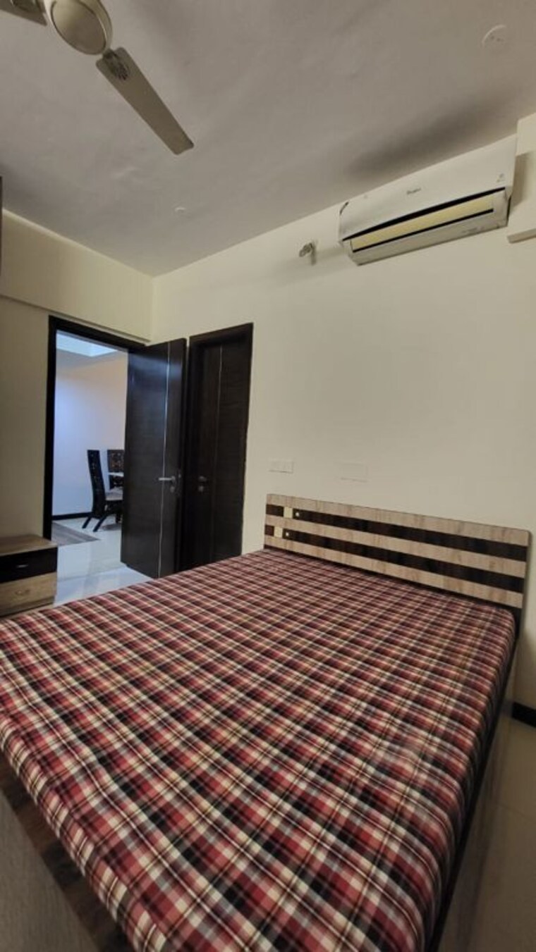 Bedroom, soham-tropical-lagoon-4-jacaranda 3 Bedroom 955 Sq.Ft. Apartment In Ghodbunder Road Thane 10396886